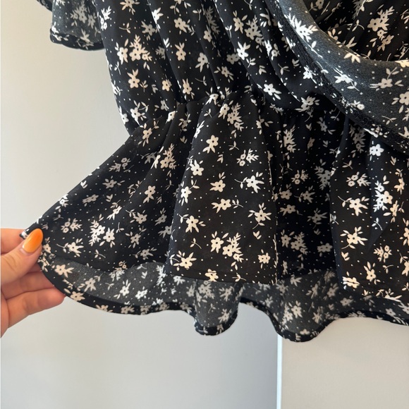 Black Floral Blouse - Picture 5 of 5